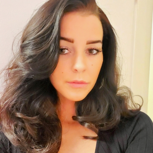 Effortless Affordable Confidence Piece by Piece - Picture 1 of 1